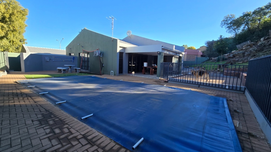 4 Bedroom Property for Sale in Bayswater Free State